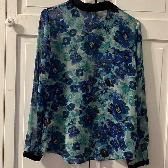 LC Lauren Conrad floral blouse - Picture 2 of 3